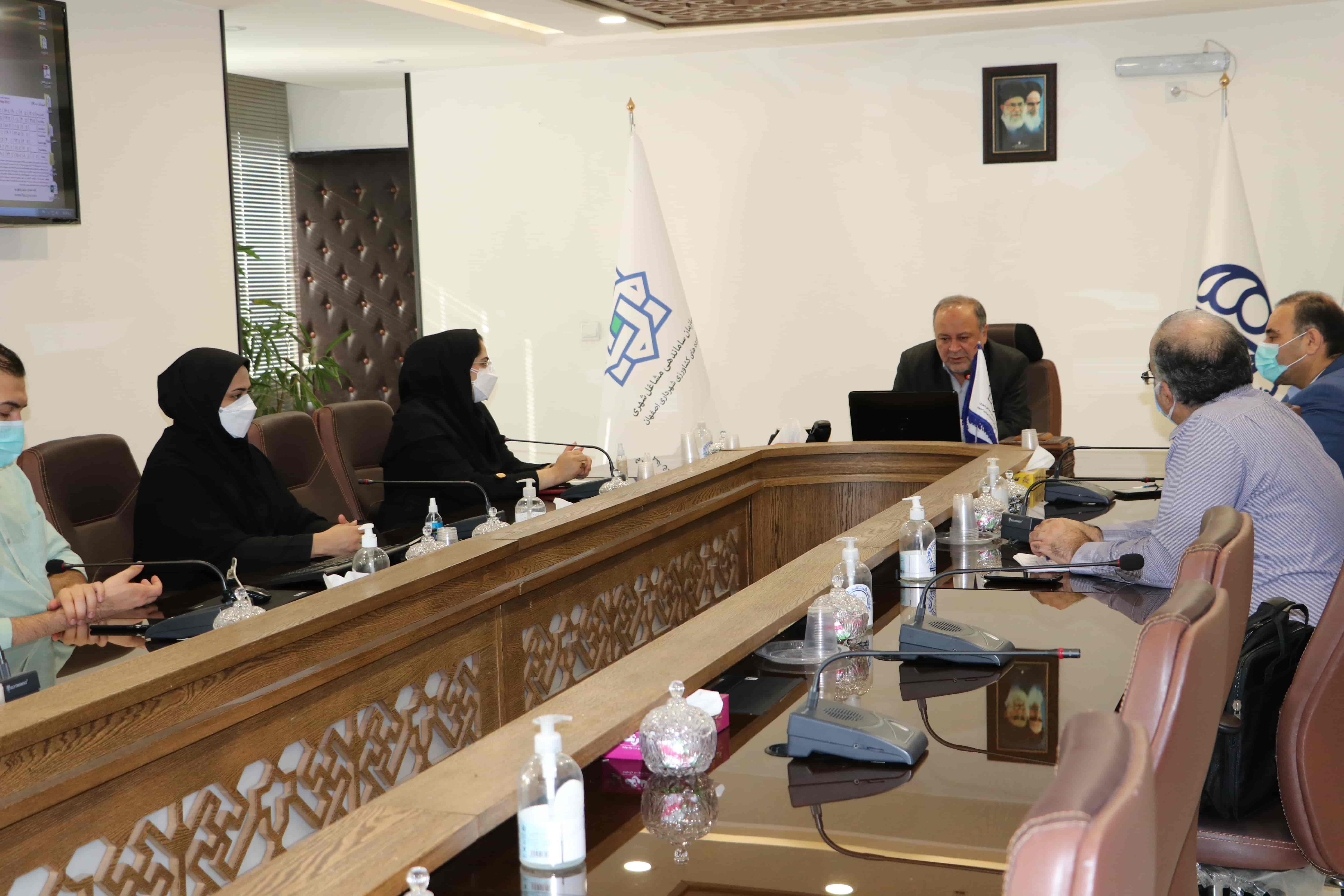 دریافت گواهینامه iso۹۰۰۱:۲۰۱۵ بین المللی کیفیت توسط سازمان میادین میوه و تره بار و ساماندهی